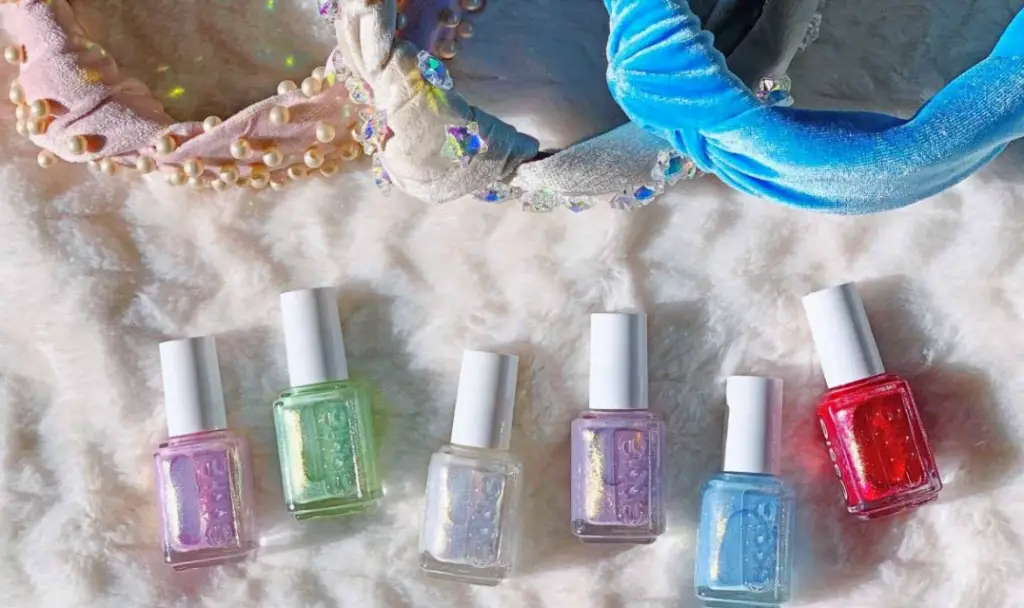 Win 1 of 3 Essie Nails Winter Prize Bundles - ends 12/15 Essie Nails