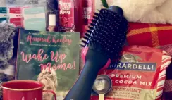 Win a $600 Mom Mastery University WINTER WONDERLAND Beauty Box  - ends 1/29/21