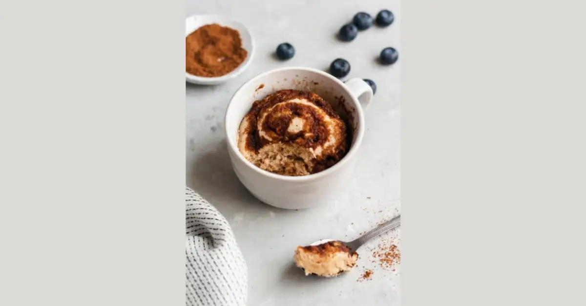 Cinnamon Roll Microwave Mug Cake