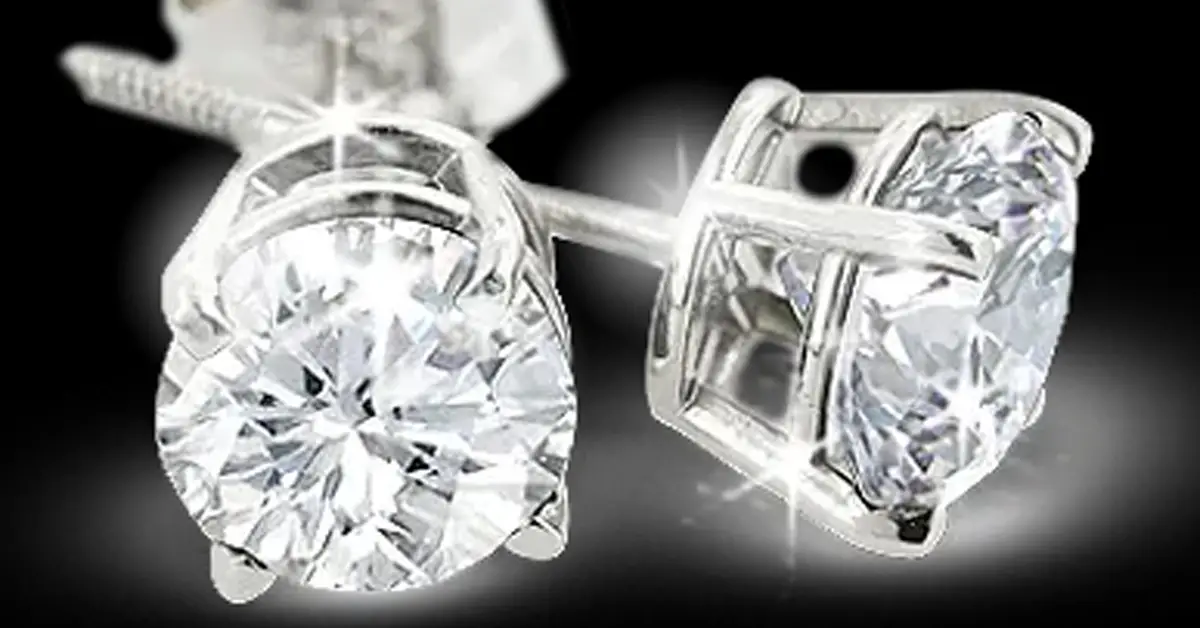 SuperJeweler Diamond Studs Giveaway