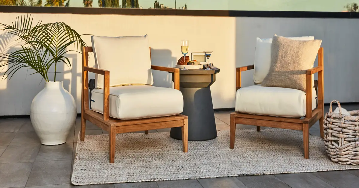Outer Conversation Set Giveaway