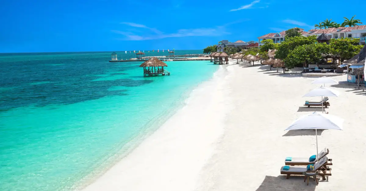 Ready Set Vacay Giveaway
