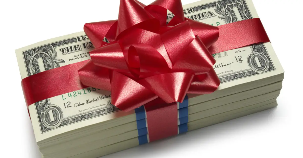 The Ramsey Christmas Cash Giveaway